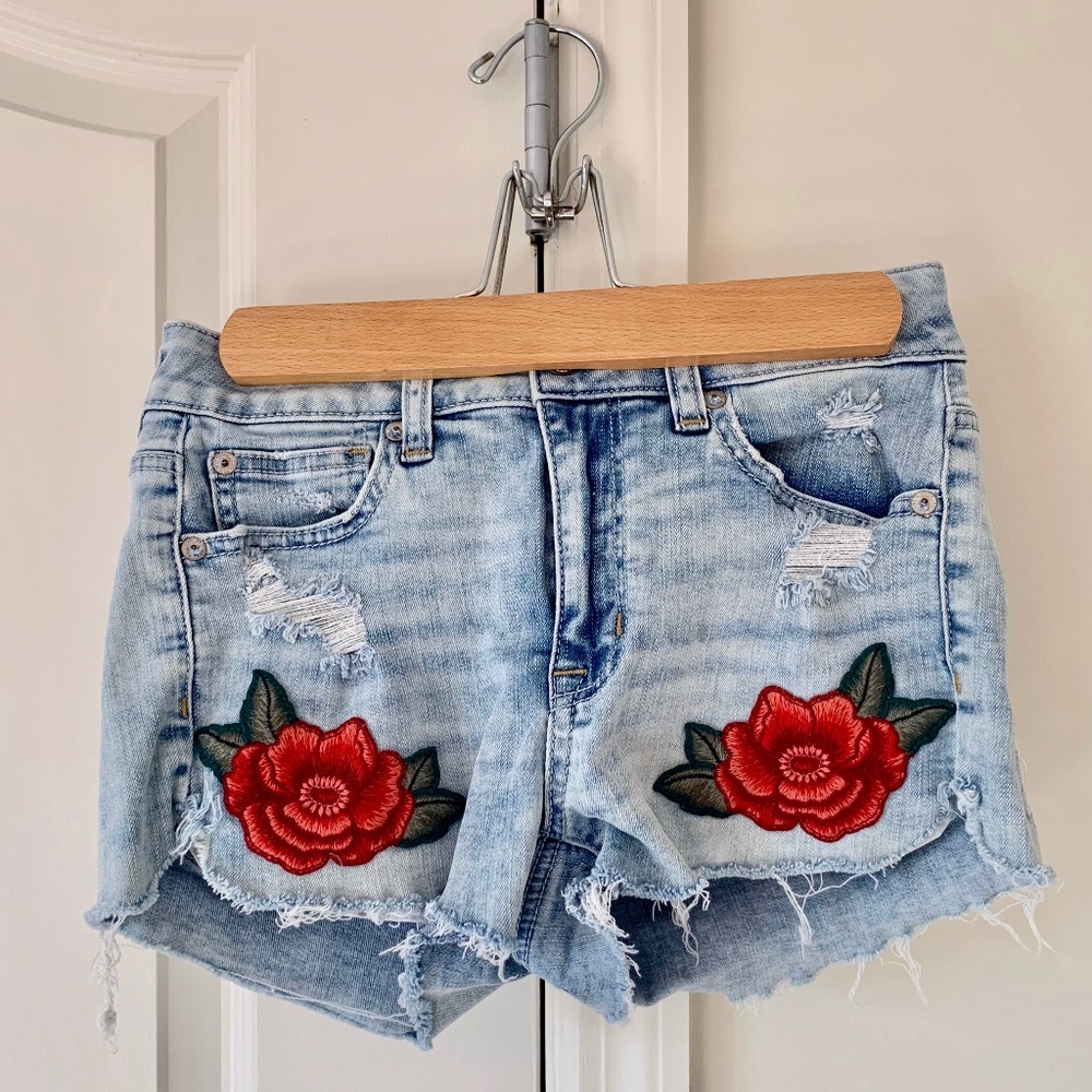 American Eagle Red Rose Embroidered Denim Shorts
